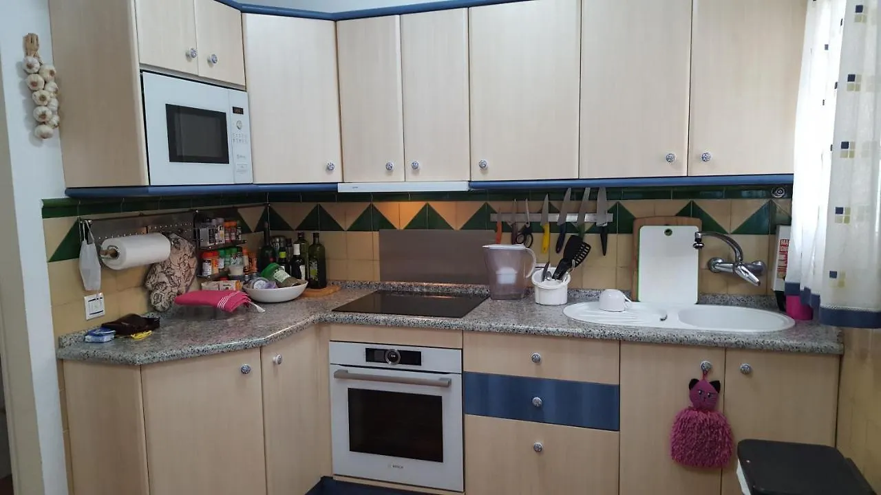 Semi-Detached Adosado Con Encanto -130 M2 - Wifi 600 Mb - Piscina Comunitaria - Patio Privado Torremolinos