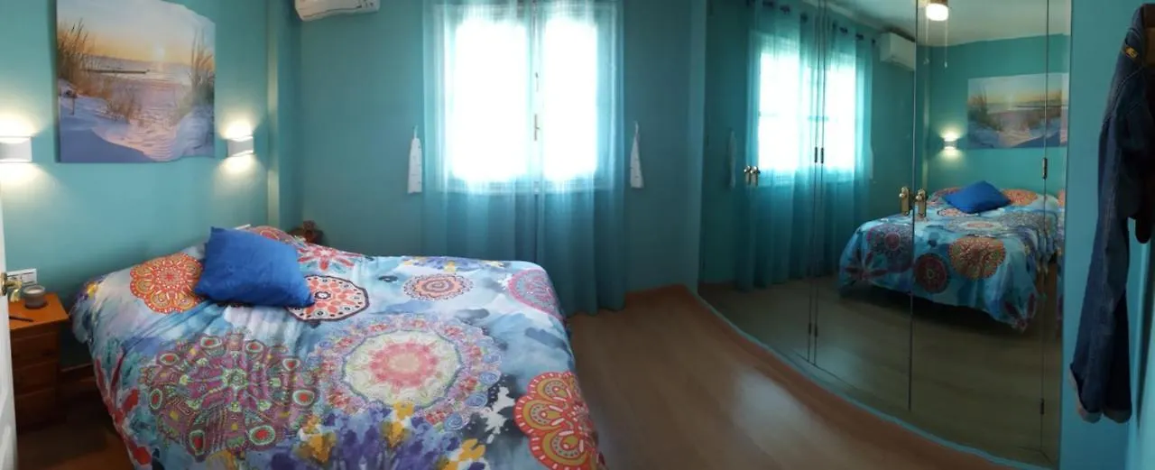 Apartment Semi-Detached Adosado Con Encanto -130 M2 - Wifi 600 Mb - Piscina Comunitaria - Patio Privado Torremolinos